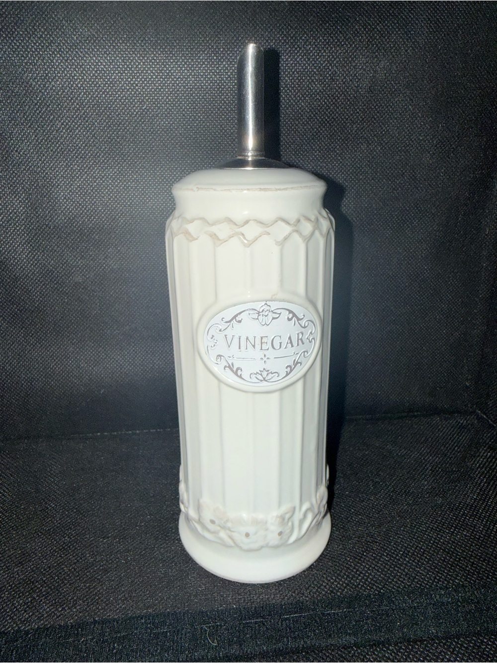 Pier 1 White Ceramic Vinegar Dispenser Tabletop Countertop Drizzle Nozzle #UBG
